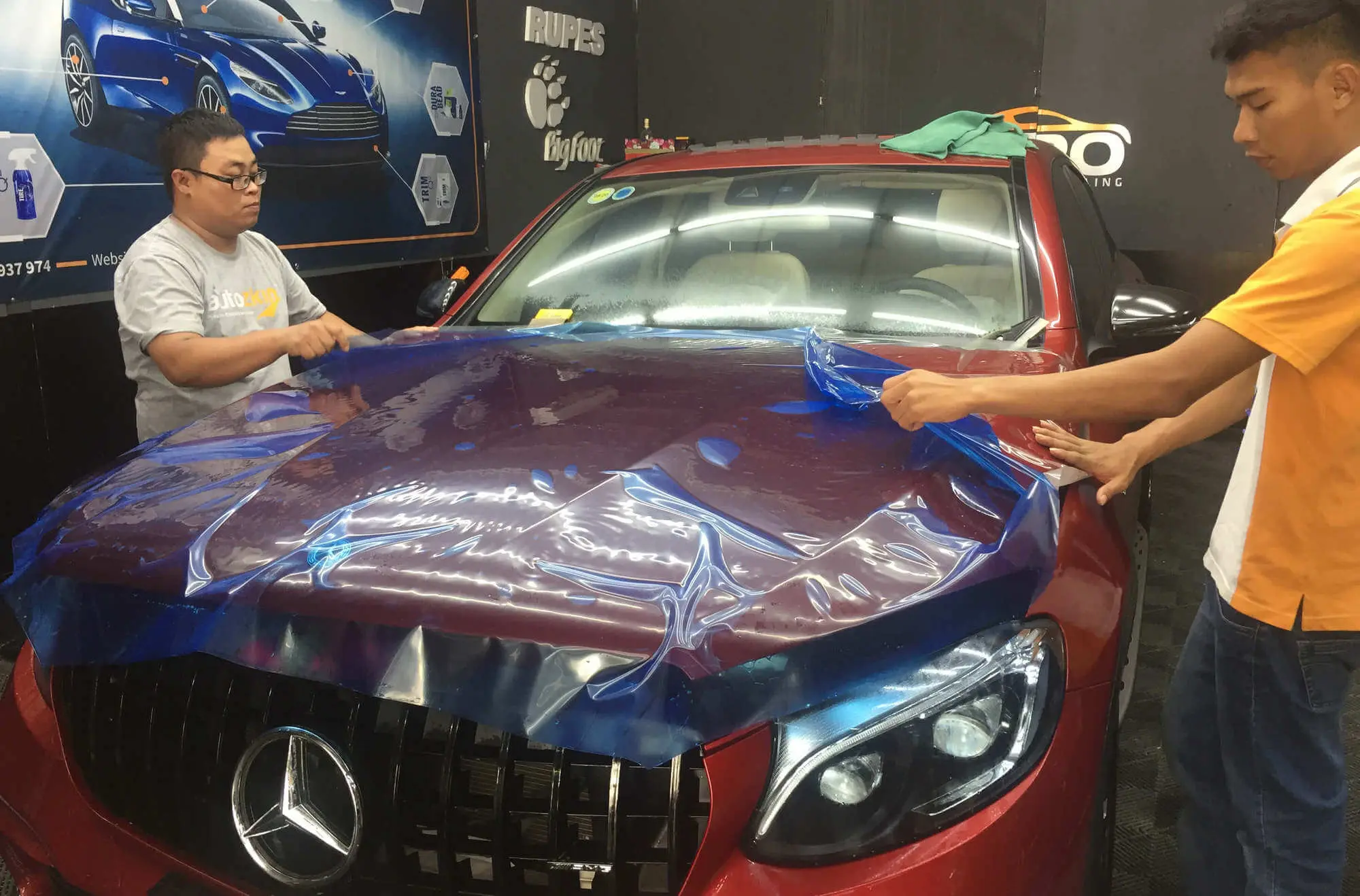 Làm sao chống trầy xước xe ô tô hiệu quả?